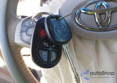 2011 Toyota Sienna Xle V6 из США, поврежденный, VIN 5TDYK3DC9BS155391